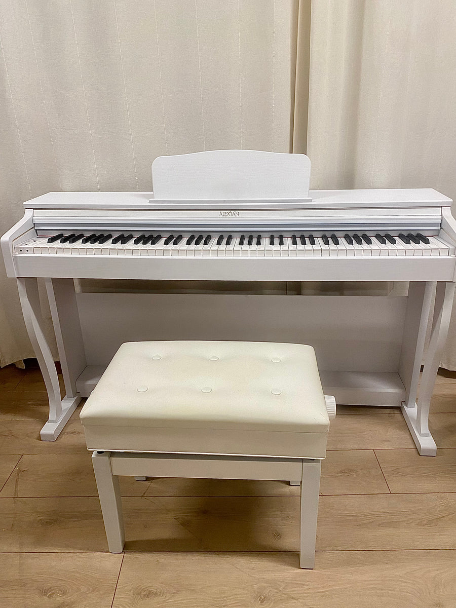 פסנתר חשמלי מדגם F5100, בעל מנגנון פטישים אלקטרוני - לבן