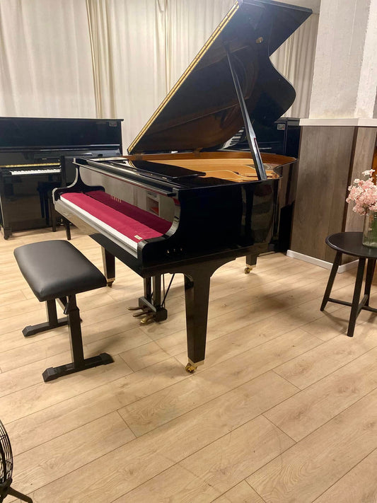 פסנתר כנף Yamaha מדגם GP1